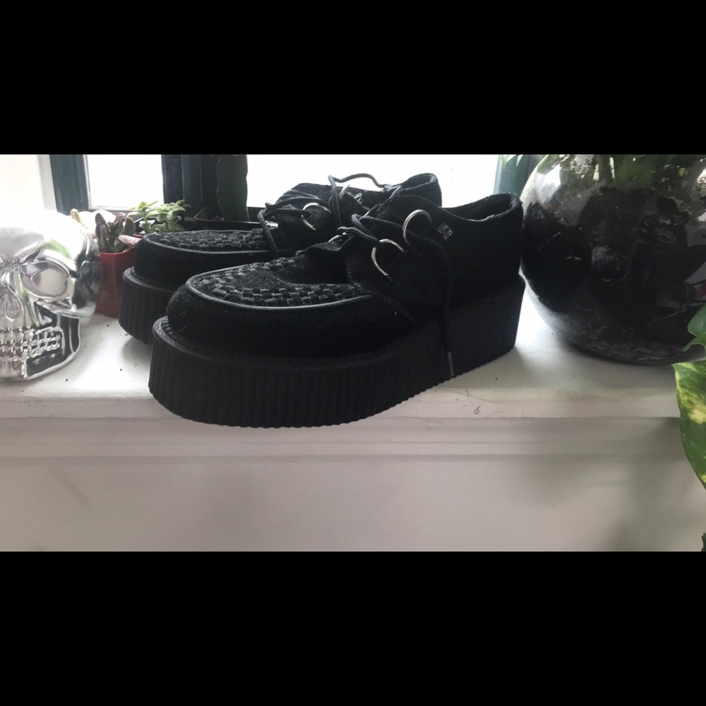 T. U. K Mondo Creepers in black